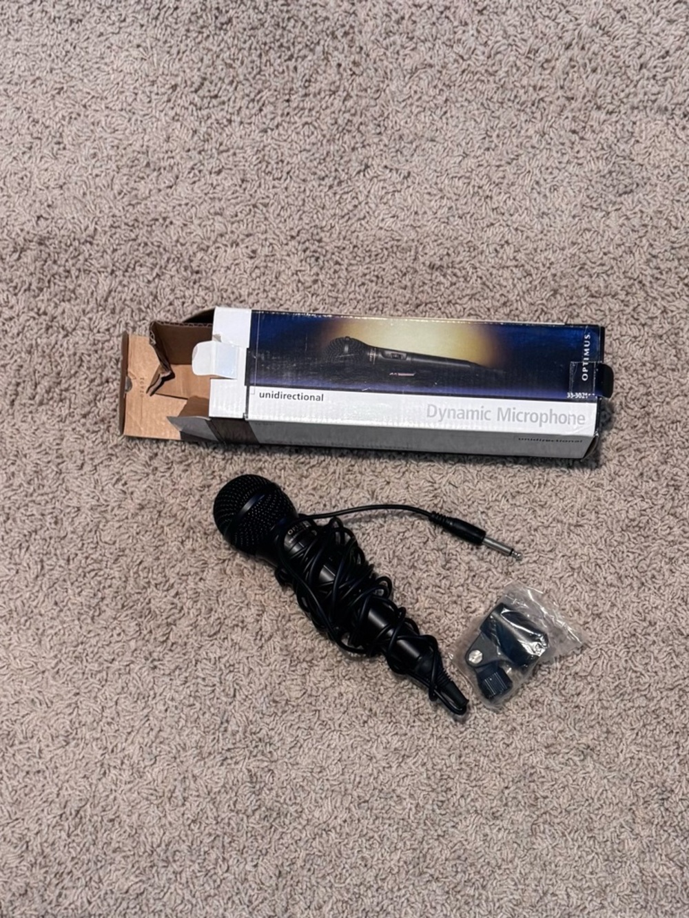 Optimus 33-3021 Dynamic Unidirectional Wired Microphone - Black